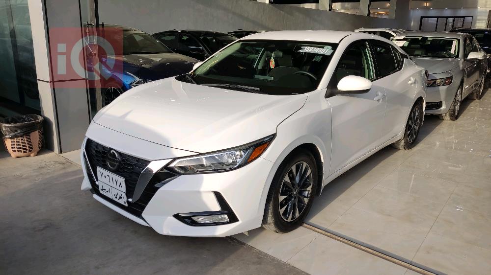 نیسان سێنترا